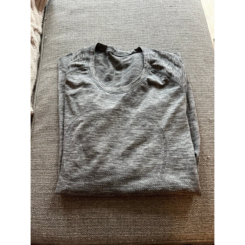 Lululemon Swiftly Tech Long Sleeve Gray